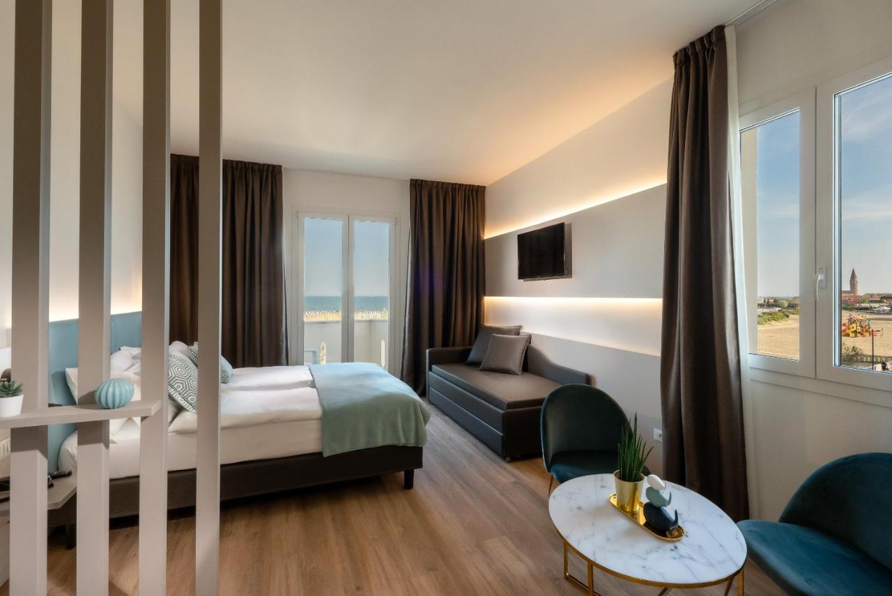 Hotel Delfino Caorle Exterior photo