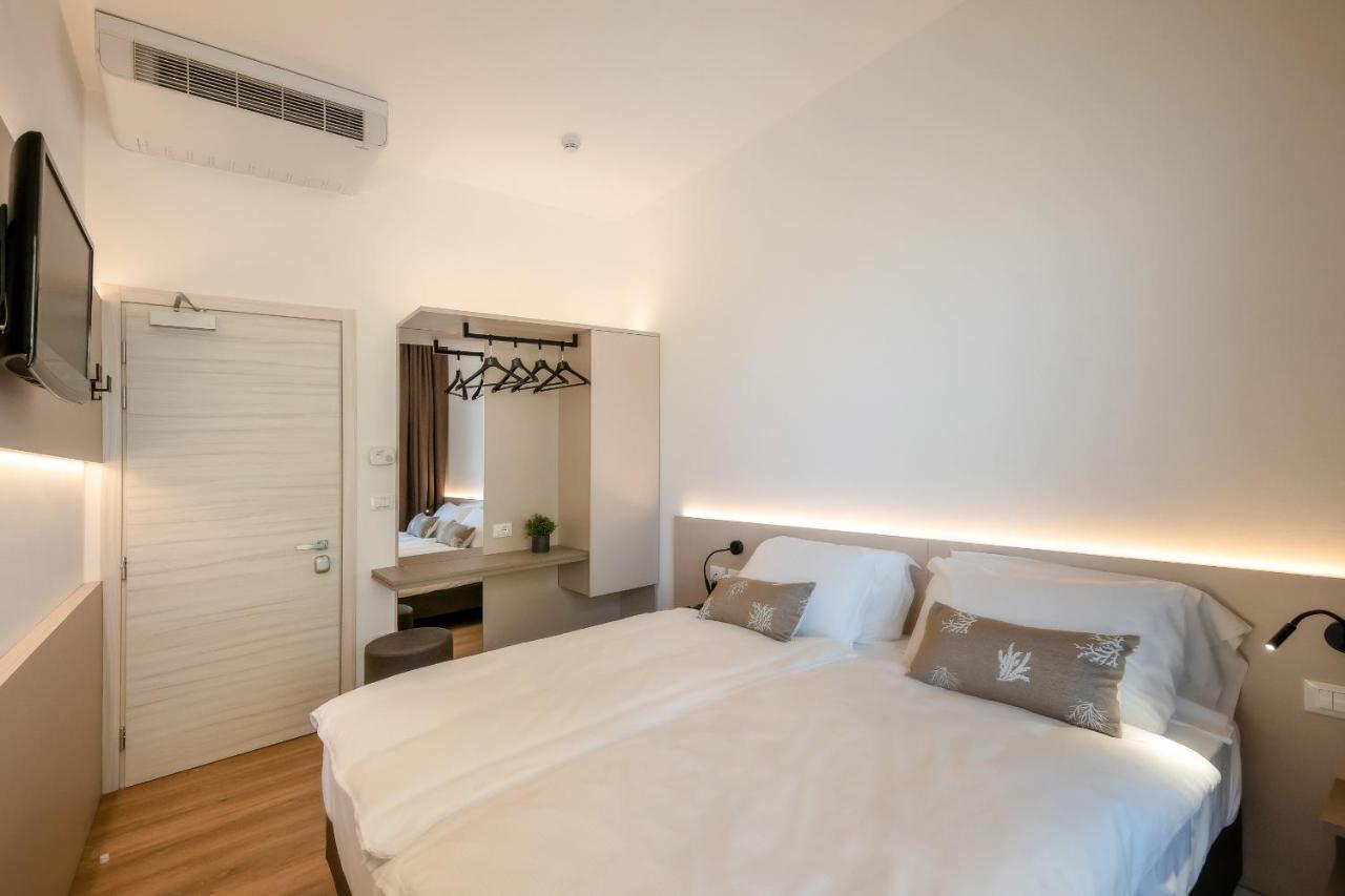 Hotel Delfino Caorle Exterior photo