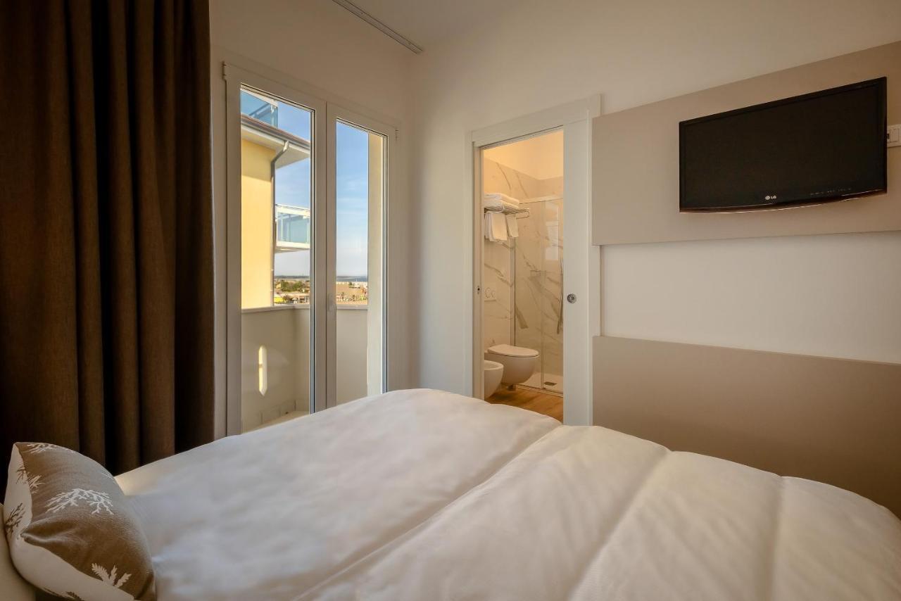 Hotel Delfino Caorle Exterior photo